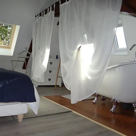 Ferienhaus Domaine De L'ostal *